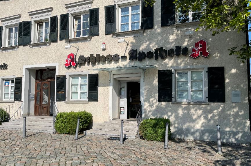 Schloss-Apotheke