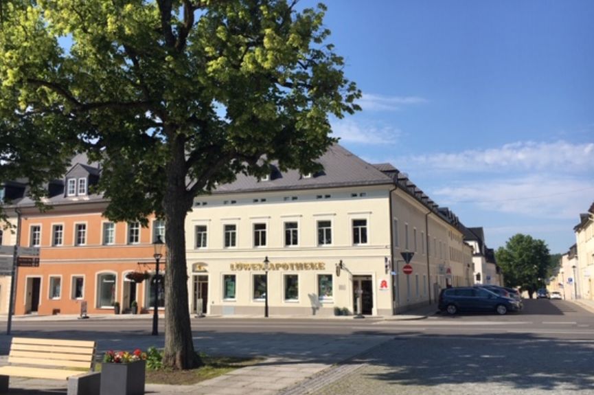 Löwen-Apotheke
