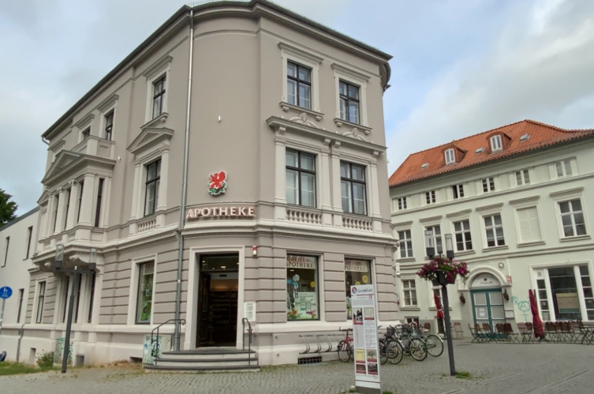 Greifen-Apotheke