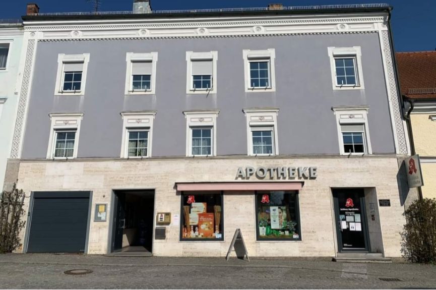 Schloss-Apotheke