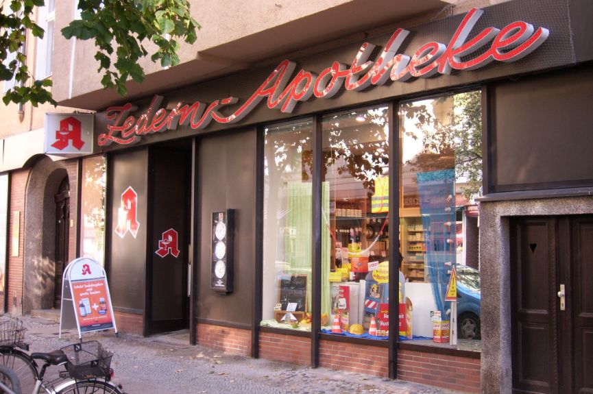 Zedern-Apotheke