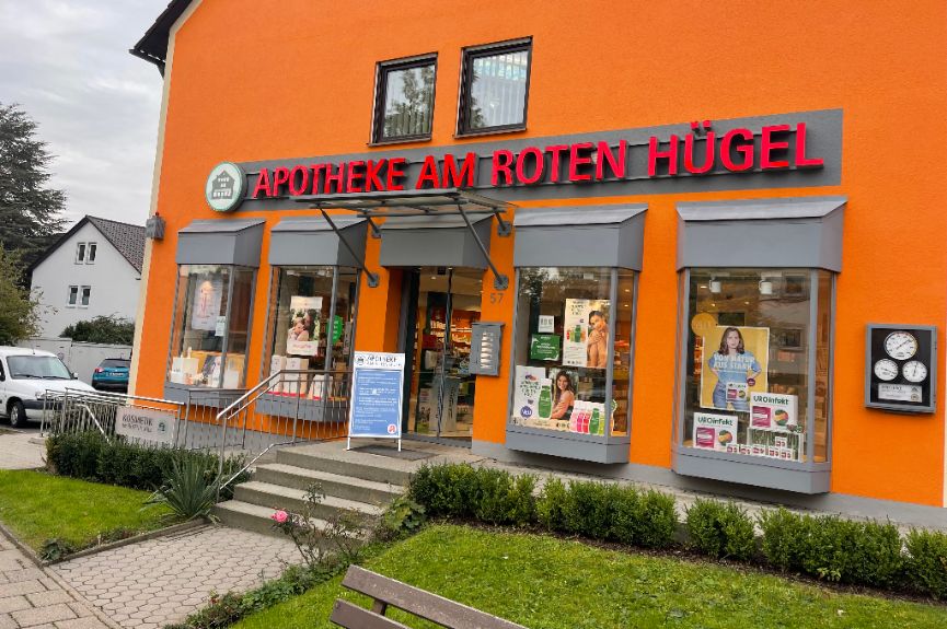 Apotheke am roten Hügel