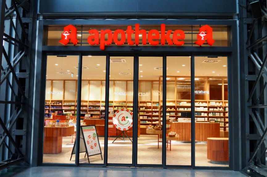 Apotheke in den Hallen am Borsigturm