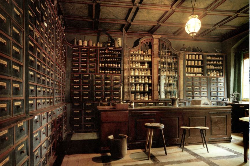 Löwen-Apotheke