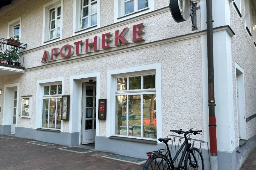 Perlen Apotheke am Pfanzeltplatz