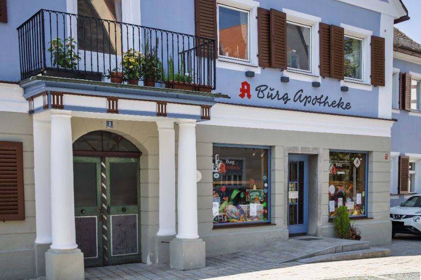 Burg Apotheke