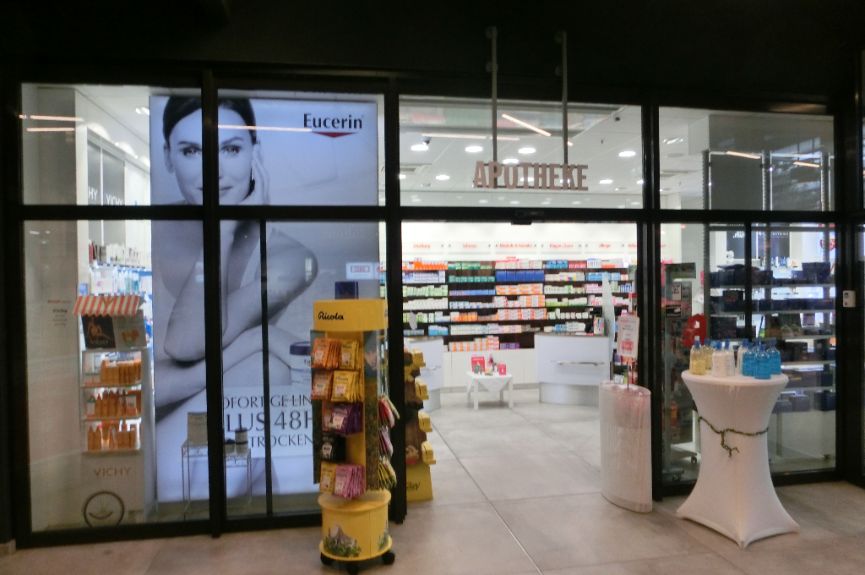 alex apotheke im Globus Hafelsstraße