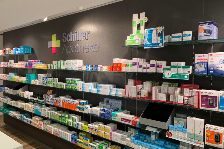 Schiller Apotheke im Sand