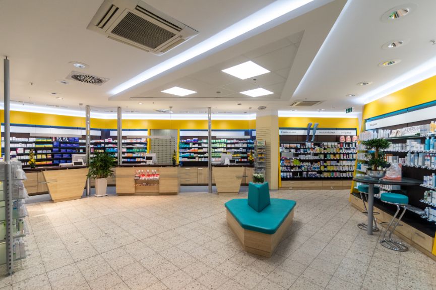 Kosmos Apotheke im real